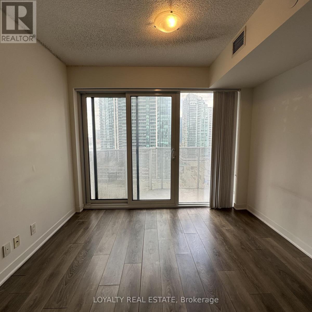 1205 - 88 Harbour Street, Toronto, Ontario  M5J 1B7 - Photo 4 - C13108746
