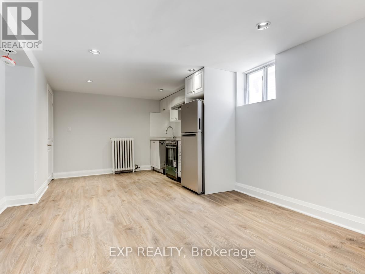 2 - 11 Fairside Avenue, Toronto, Ontario  M4C 3G8 - Photo 10 - E13108734