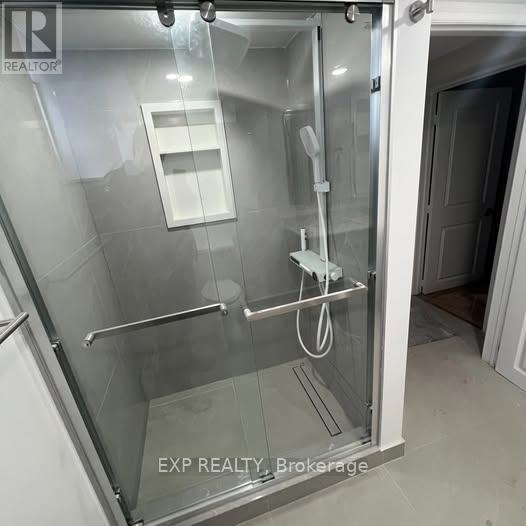 2 - 11 Fairside Avenue, Toronto, Ontario  M4C 3G8 - Photo 11 - E13108734