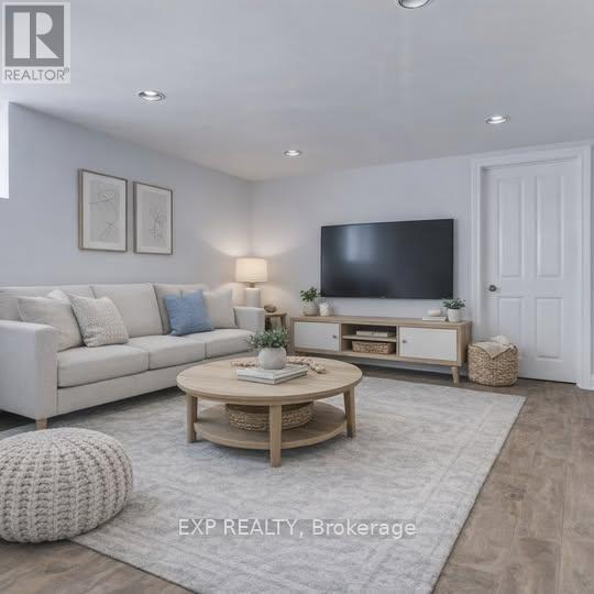2 - 11 Fairside Avenue, Toronto, Ontario  M4C 3G8 - Photo 3 - E13108734