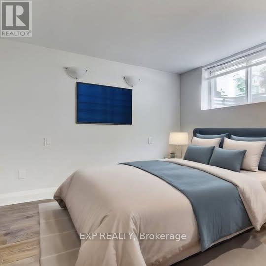 2 - 11 Fairside Avenue, Toronto, Ontario  M4C 3G8 - Photo 5 - E13108734
