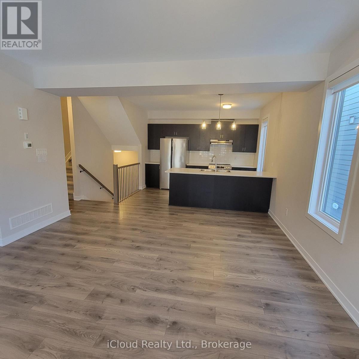 318 Catsfoot Walk, Ottawa, Ontario  K2J 7G9 - Photo 5 - X13108698