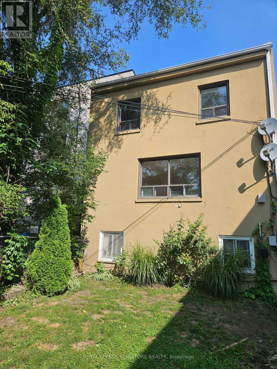 UPPER - 3775 LAKE SHORE BOULEVARD S, Toronto, Ontario