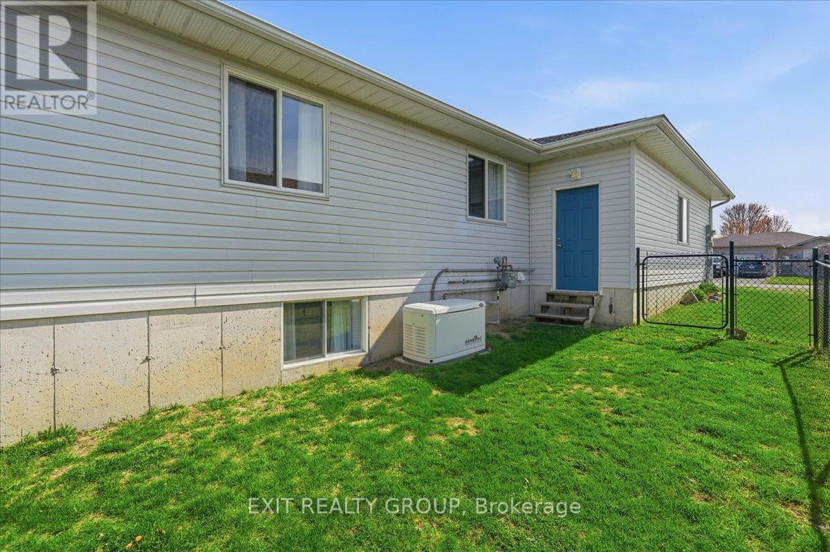 14 Stonegate Crescent, Quinte West, Ontario  K0K 2C0 - Photo 37 - X13092086