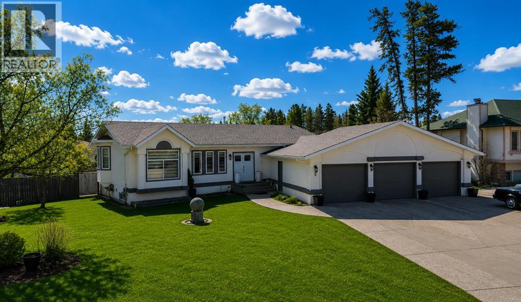 5 Blueberry Crescent, Whitecourt, Alberta  T7S 1R2 - Photo 1 - A2309892