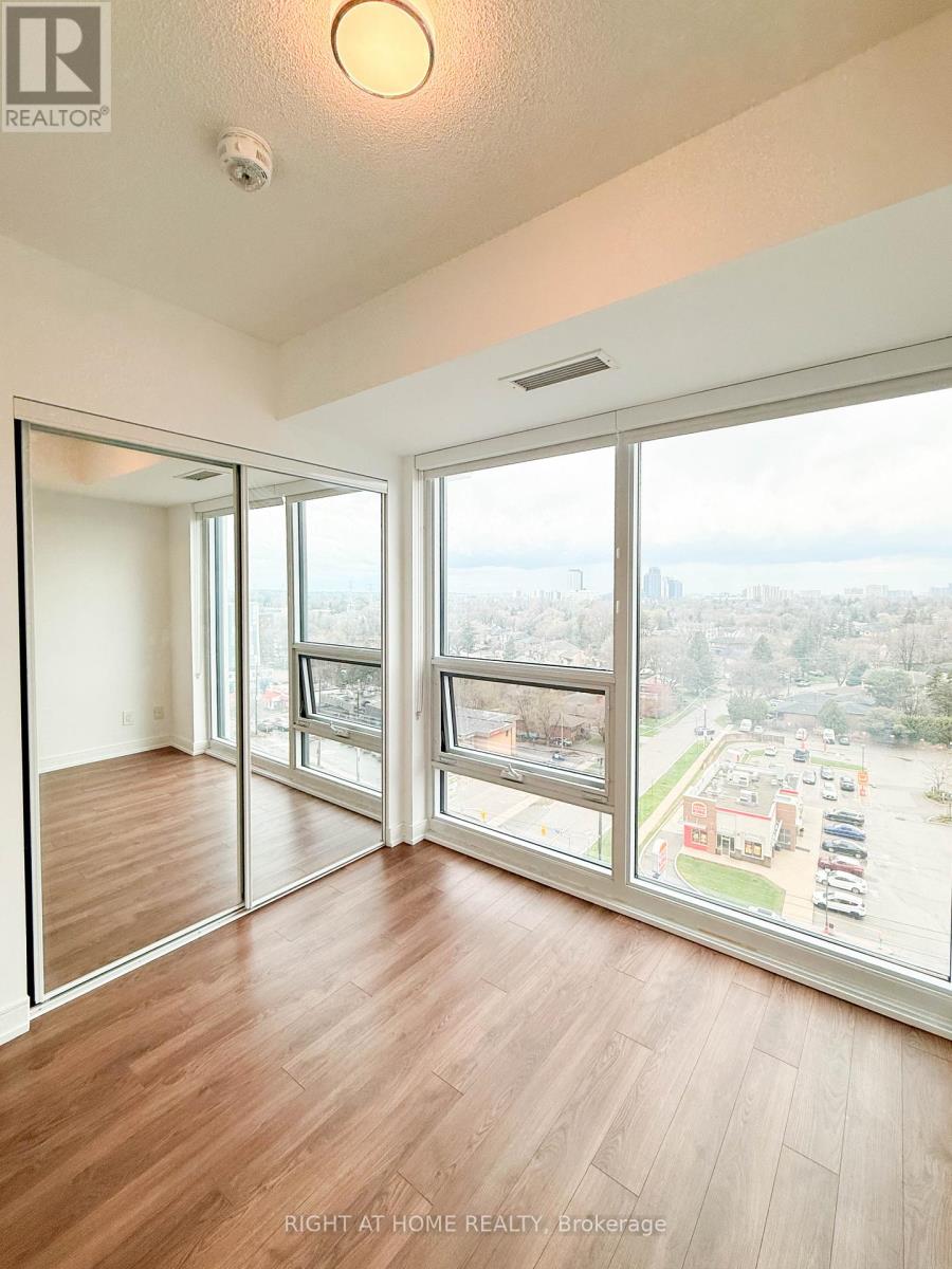 1003 - 30 Samuel Wood Way, Toronto, Ontario  M9B 0C9 - Photo 3 - W12925082