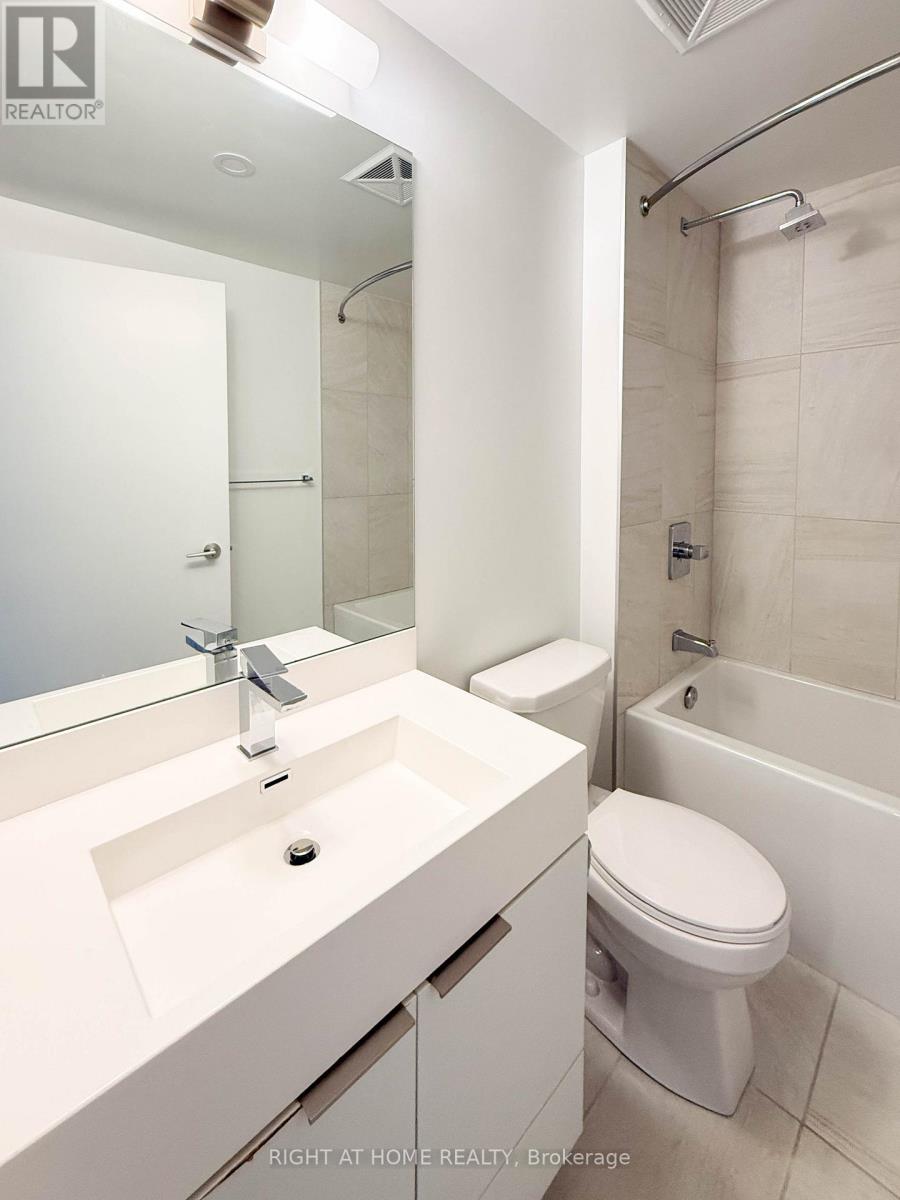 1003 - 30 Samuel Wood Way, Toronto, Ontario  M9B 0C9 - Photo 6 - W12925082