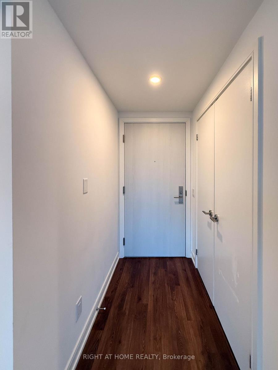 1003 - 30 Samuel Wood Way, Toronto, Ontario  M9B 0C9 - Photo 8 - W12925082