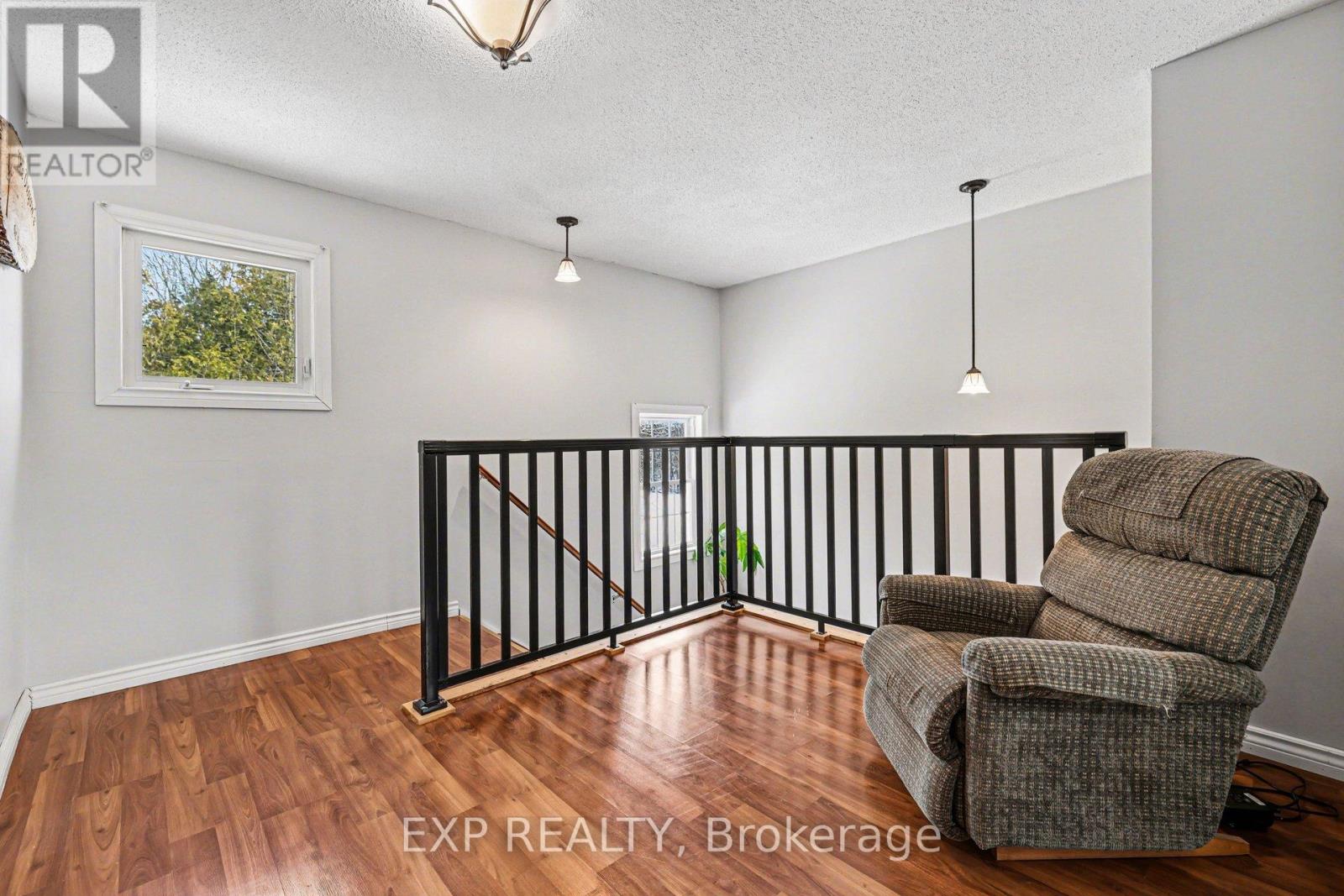 4250 511 Highway, Lanark Highlands, Ontario  K0G 1K0 - Photo 15 - X12952166