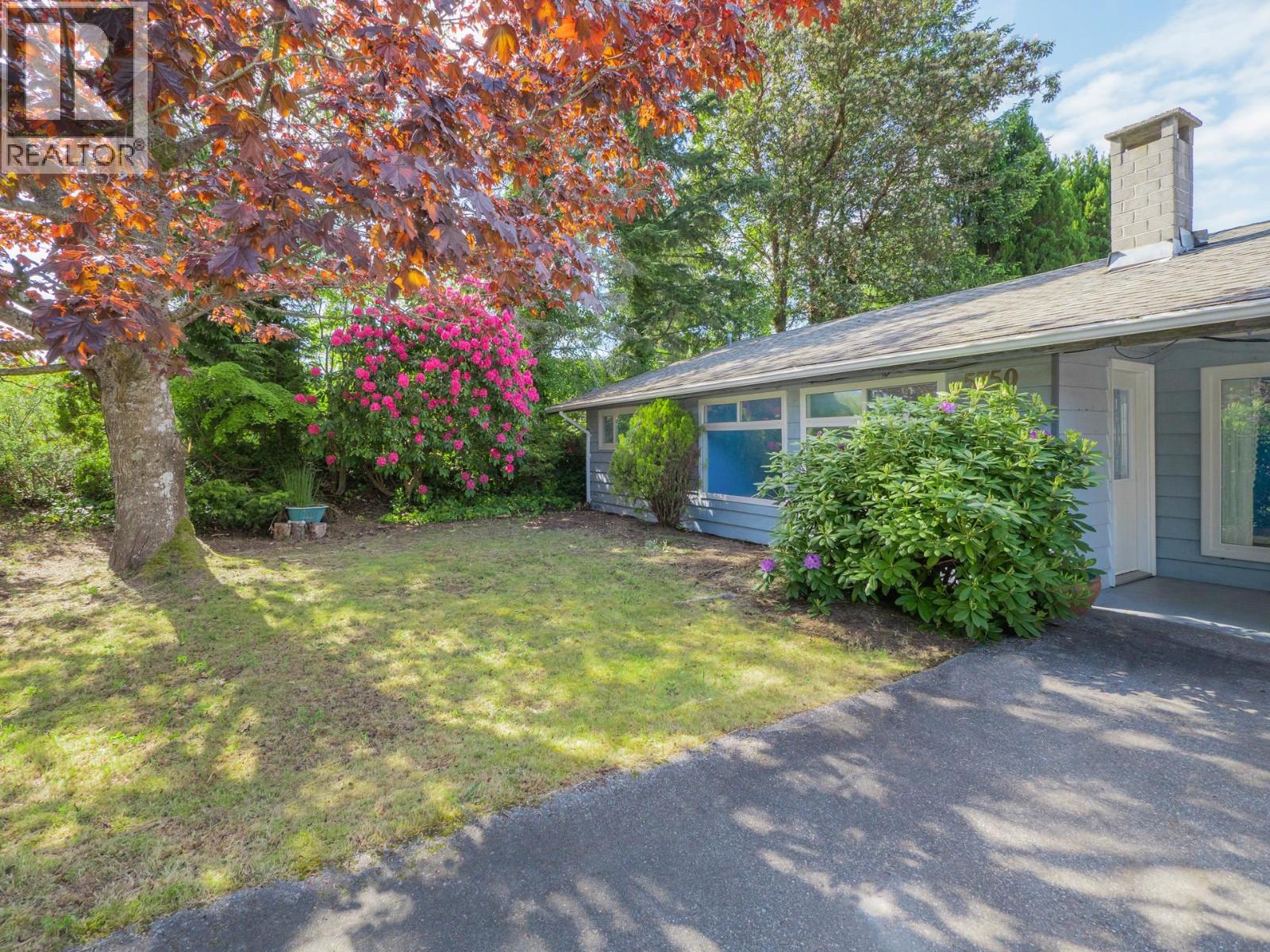 5750 Spindrift Street, Sechelt, British Columbia  V0N 3A0 - Photo 17 - R3121739