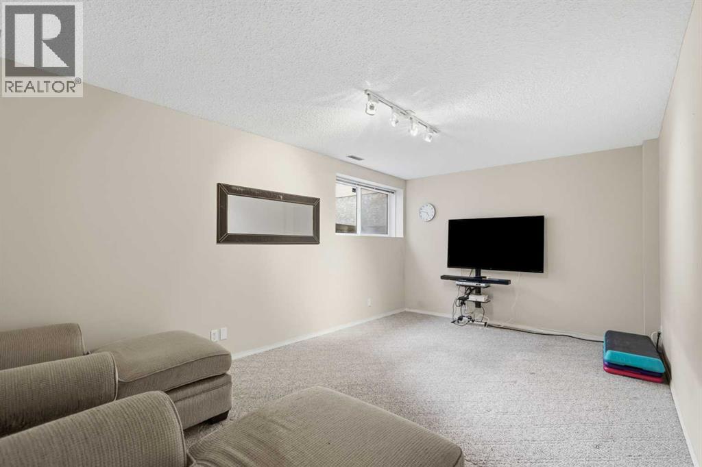 55 Cedarview Mews Sw, Calgary, Alberta  T2W 6H8 - Photo 31 - A2304028