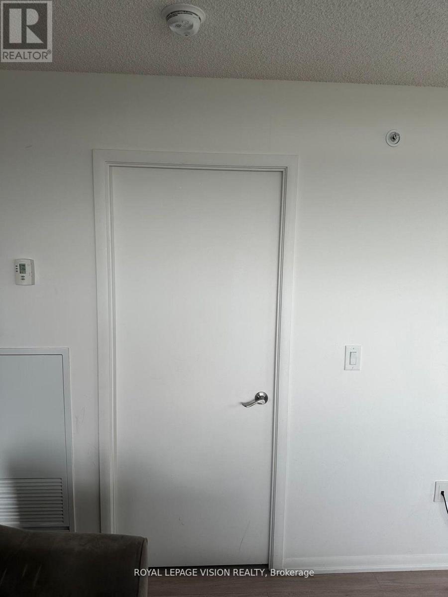 914 - 830 Lawrence Avenue W, Toronto, Ontario  M6A 1C3 - Photo 3 - W13108756