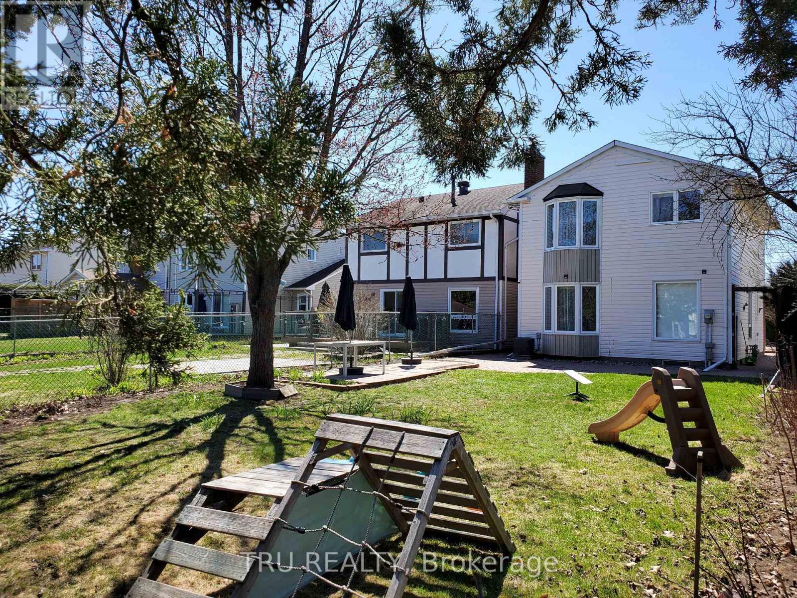 1078 St Emmanuel Terrace, Ottawa, Ontario  K1C 2J7 - Photo 42 - X13055176