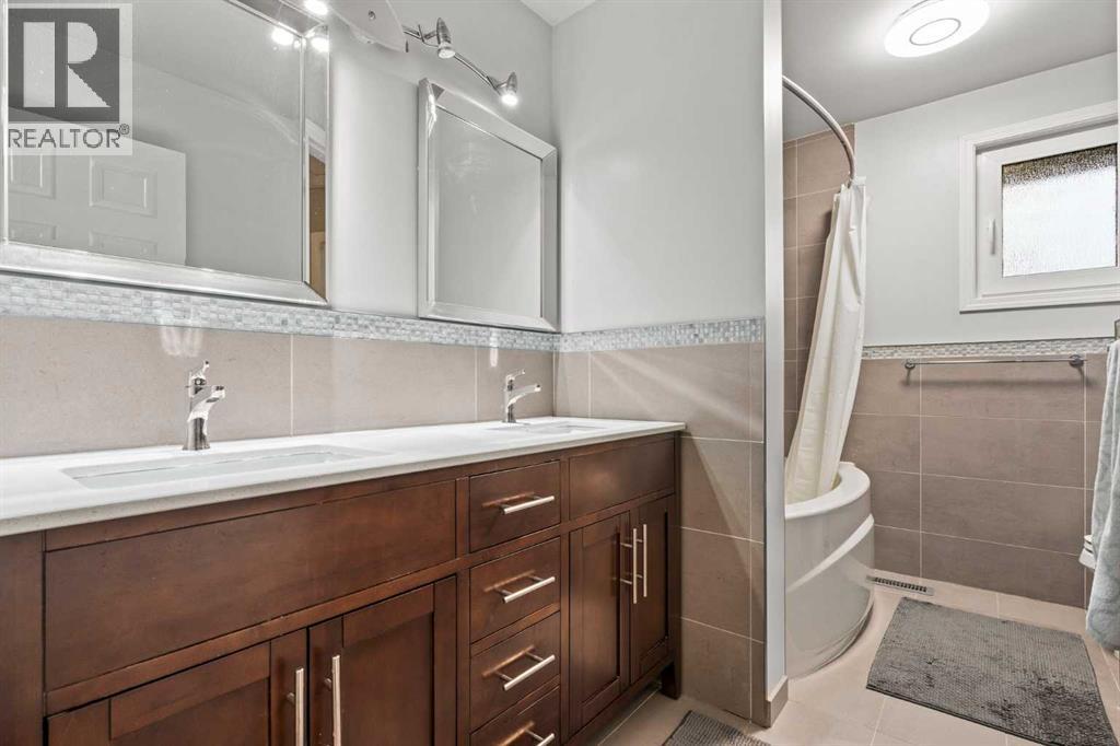 124 Canterbury Drive Sw, Calgary, Alberta  T2W 2G1 - Photo 22 - A2280498