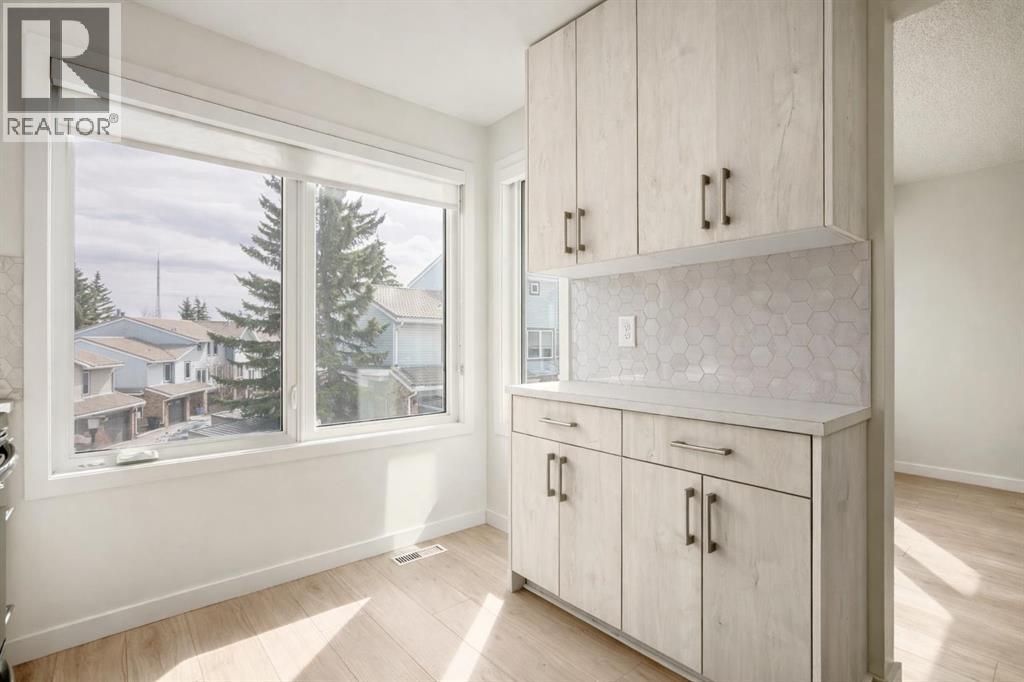 103 Coachway Lane Sw, Calgary, Alberta  T3H 2V9 - Photo 8 - A2290563
