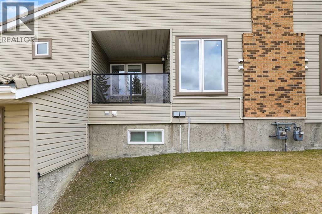 103 Coachway Lane Sw, Calgary, Alberta  T3H 2V9 - Photo 37 - A2290563