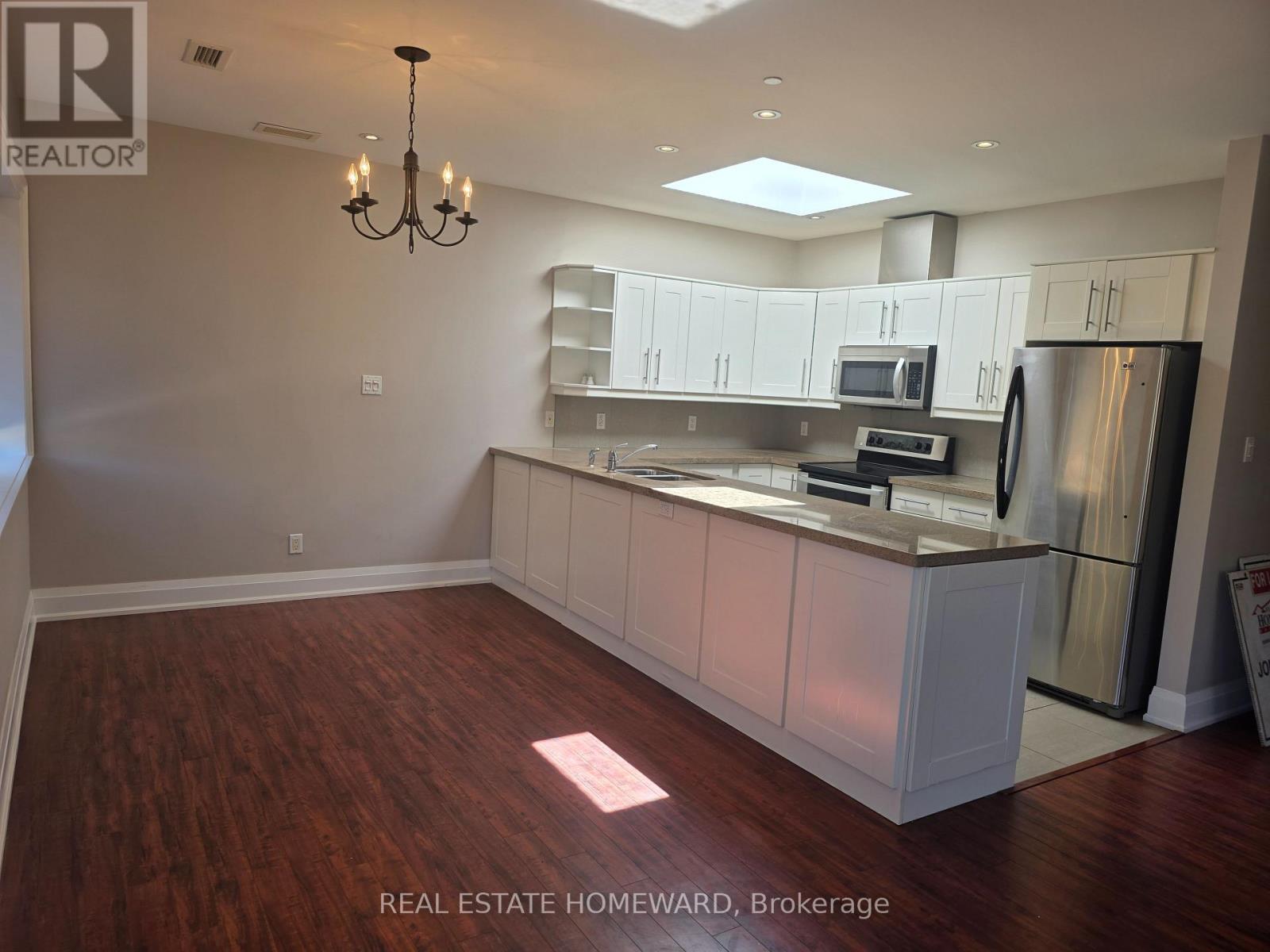 A - 425 Queen Street E, Toronto, Ontario  M5A 1T5 - Photo 4 - C12812320