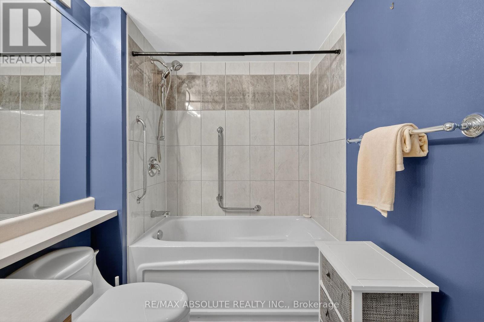 806 - 545 St Laurent Boulevard, Ottawa, Ontario  K1K 4H9 - Photo 20 - X12915400