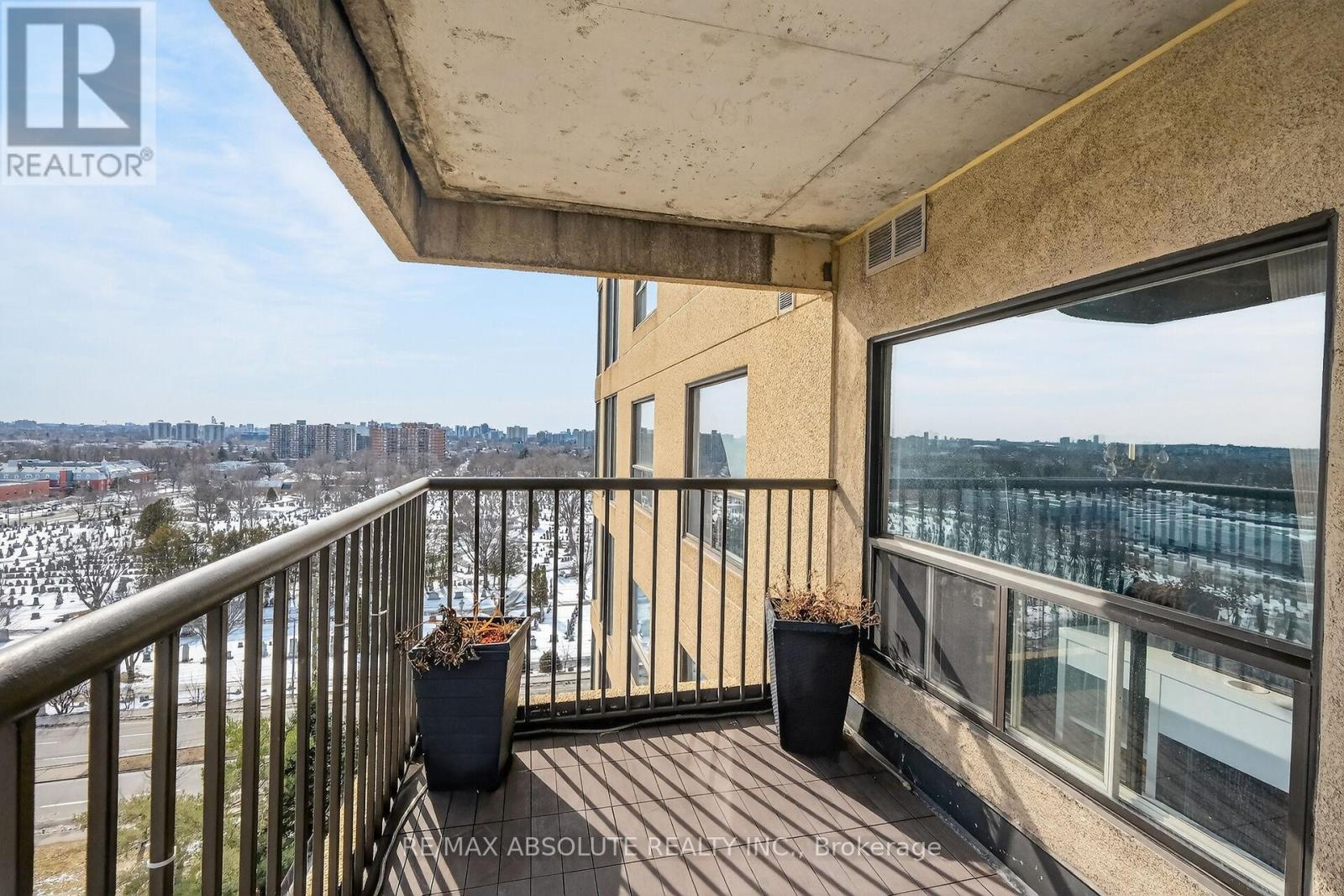 806 - 545 St Laurent Boulevard, Ottawa, Ontario  K1K 4H9 - Photo 22 - X12915400