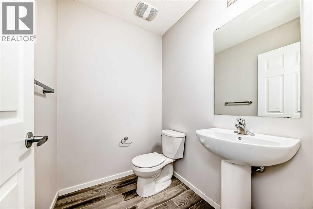 1337 140 Avenue NW, Calgary, Alberta  T2K 0E3 - Photo 13 - A2275880