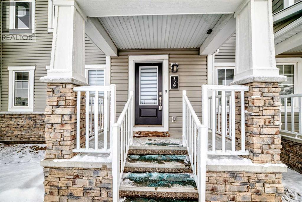 1337 140 Avenue NW, Calgary, Alberta  T2K 0E3 - Photo 2 - A2275880
