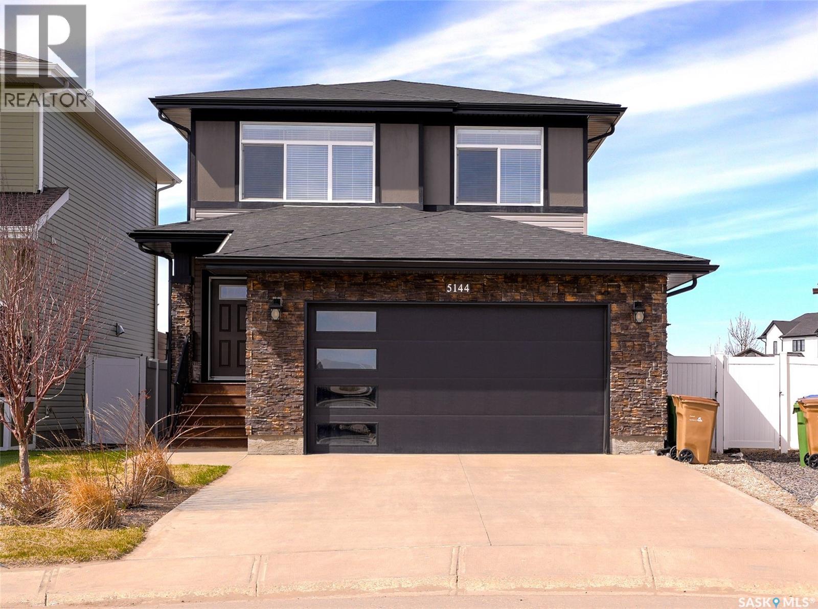 5144 Green Crescent E, Regina, Saskatchewan  S4V 3S9 - Photo 2 - SK032041