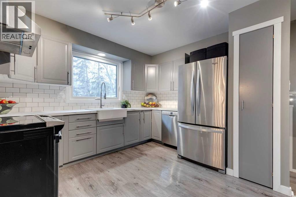 4023 Varmoor Road NW, Calgary, Alberta  T3A 0B1 - Photo 10 - A2288799