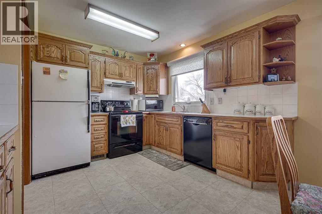 2 Otterbury Avenue, Red Deer, Alberta  T4N 4Z9 - Photo 25 - A2309520