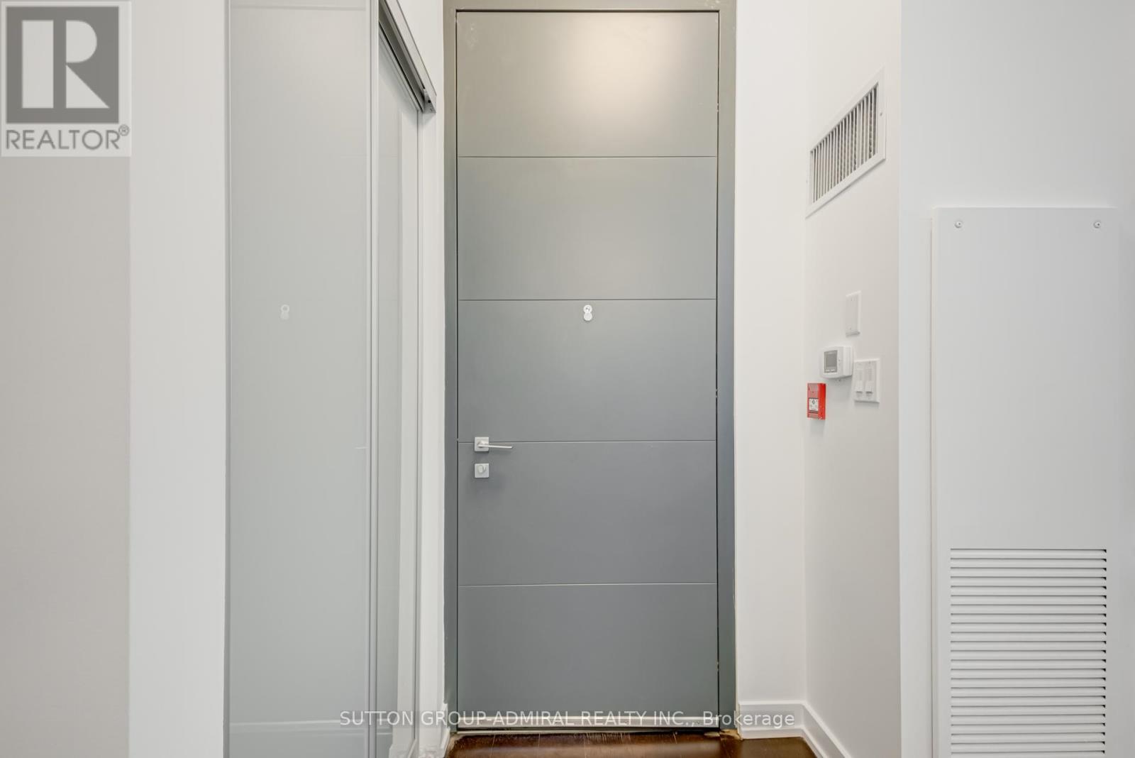 Th2 - 220 George Street, Toronto, Ontario  M5A 2N1 - Photo 5 - C13108814