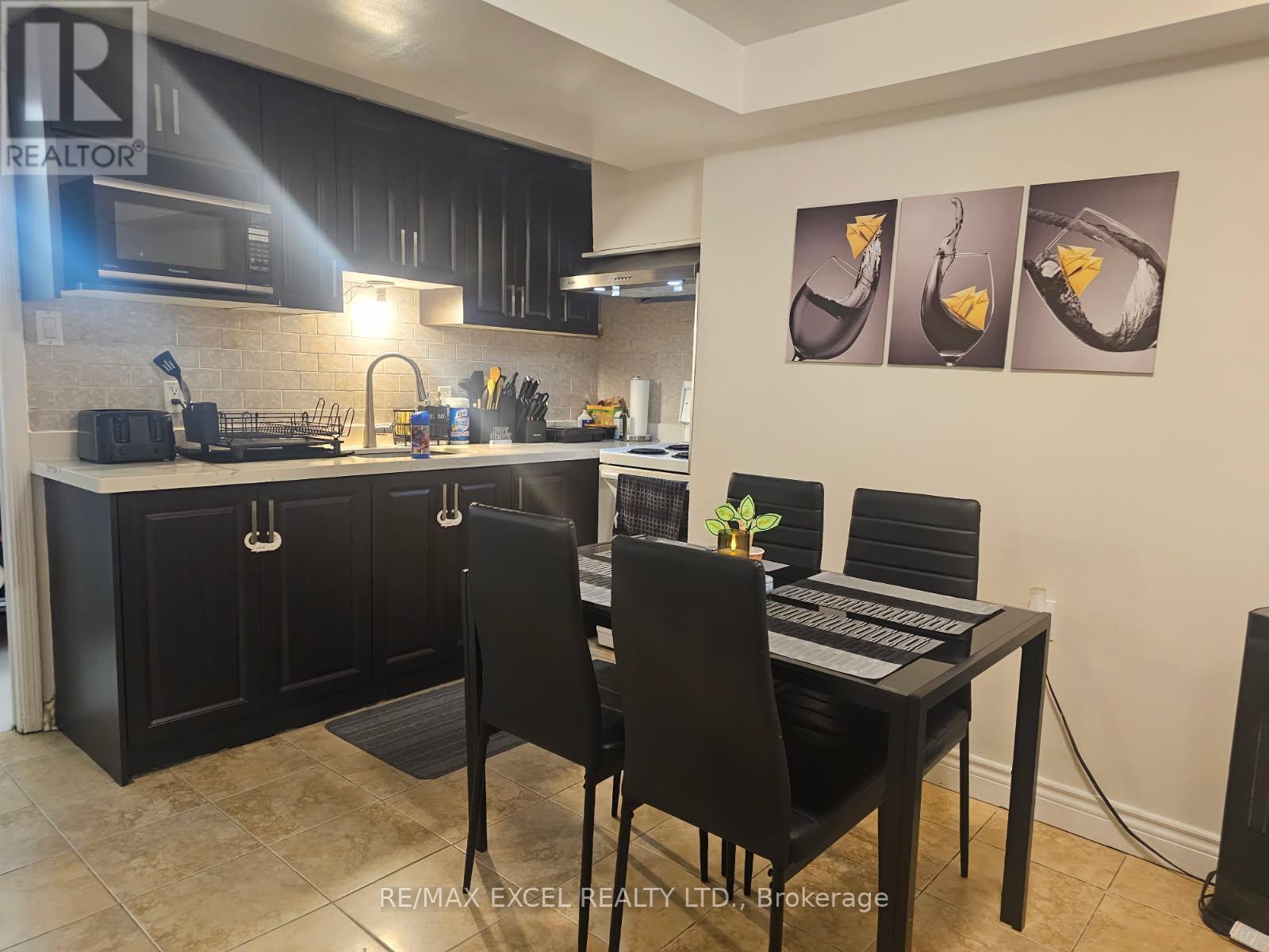 BSMT - 64 FIELDWOOD DRIVE, Toronto, Ontario