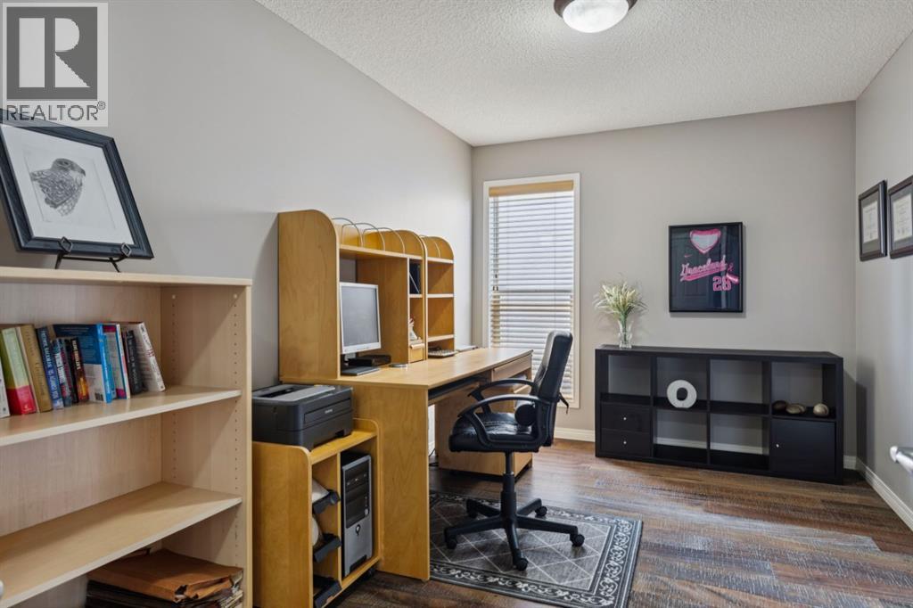 65 Cougarstone Terrace Sw, Calgary, Alberta  T3H 5A1 - Photo 13 - A2307925