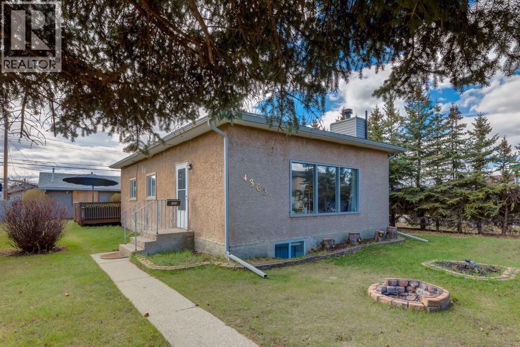 4363 70 Street Nw, Calgary, Alberta  T3B 2K4 - Photo 3 - A2308095