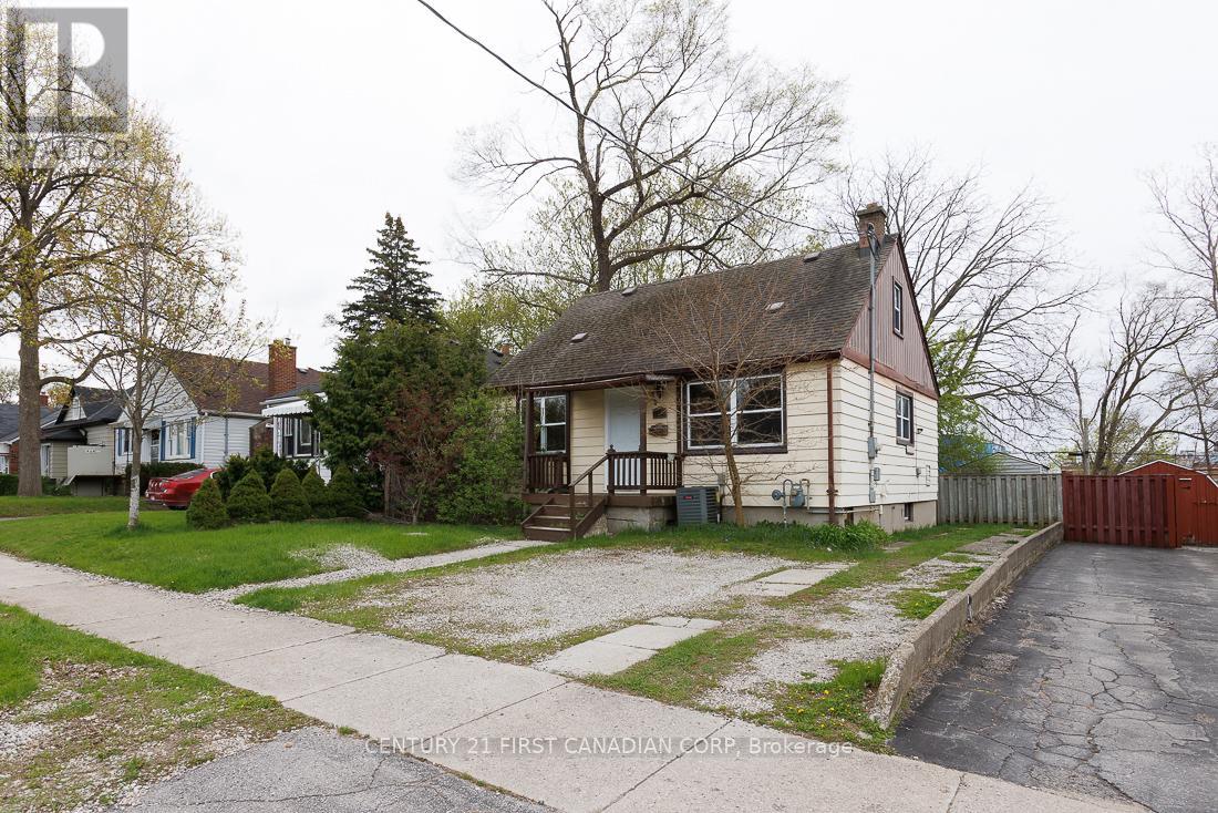 1185 ALBANY STREET, London East, Ontario