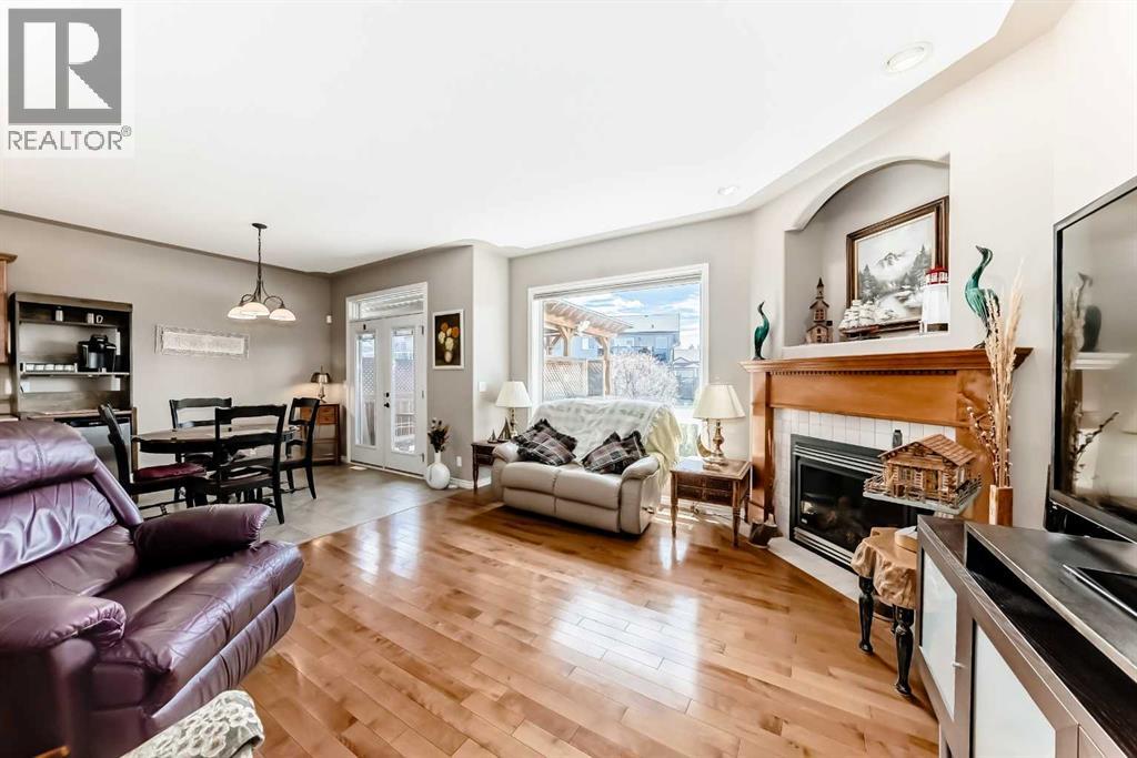 8 Filbert Close, Sylvan Lake, Alberta  T4S 2L2 - Photo 5 - A2288497