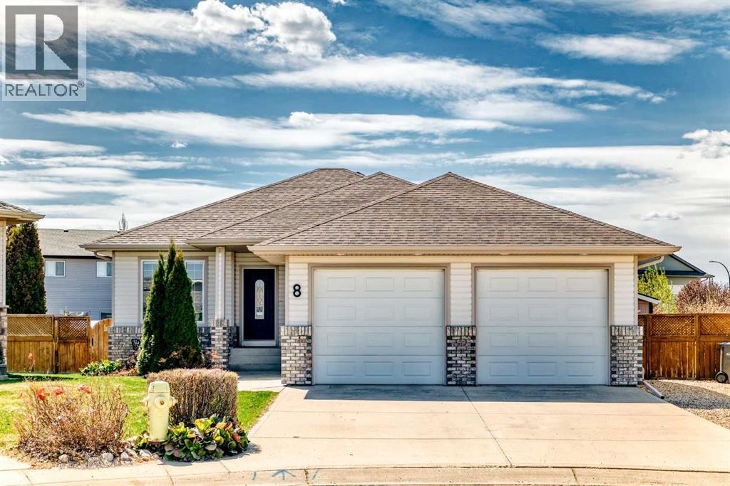 8 Filbert Close, Sylvan Lake, Alberta  T4S 2L2 - Photo 1 - A2288497
