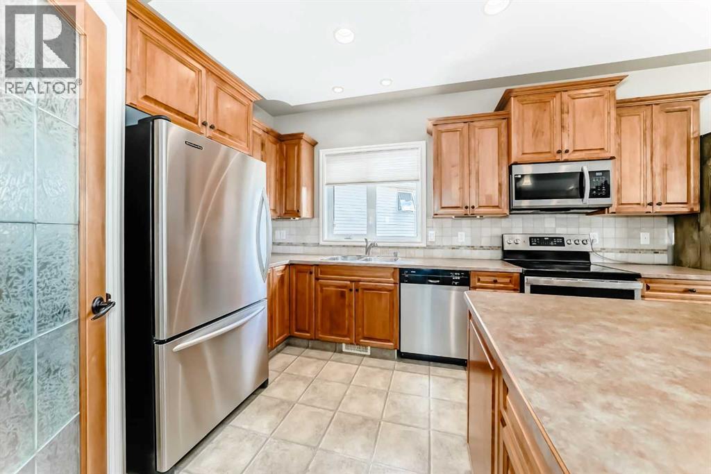 8 Filbert Close, Sylvan Lake, Alberta  T4S 2L2 - Photo 8 - A2288497