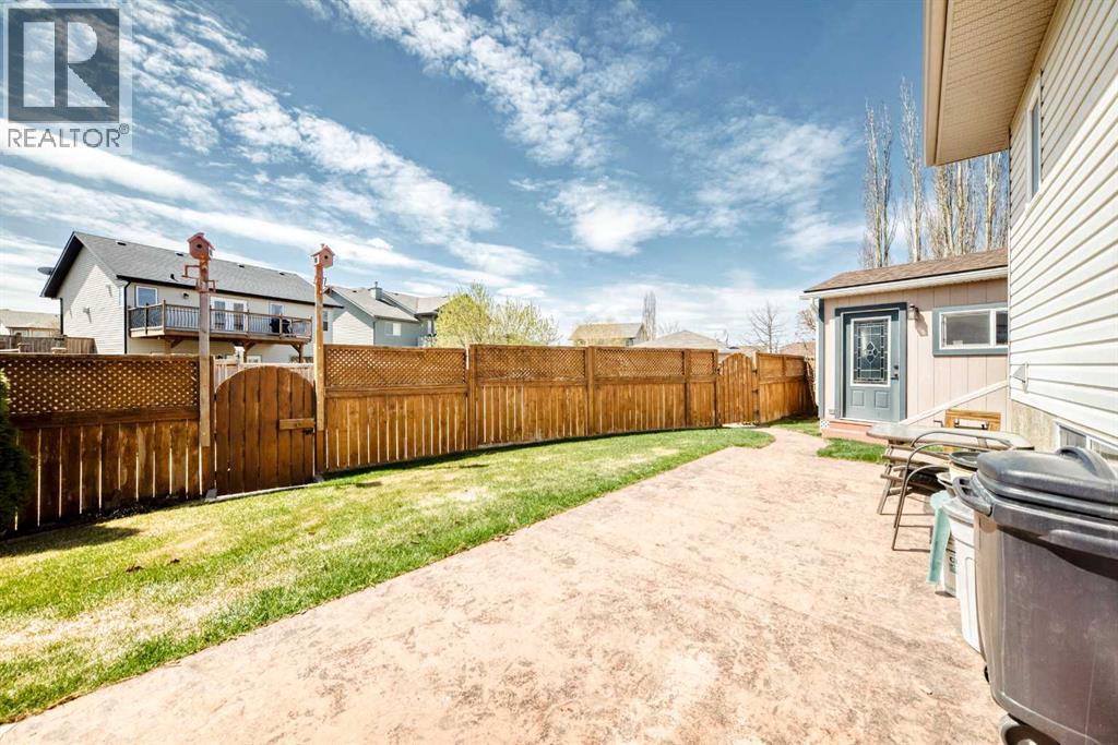 8 Filbert Close, Sylvan Lake, Alberta  T4S 2L2 - Photo 37 - A2288497