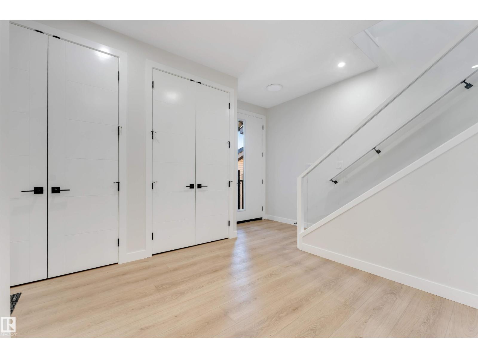 7007 169 Av Nw Nw, Edmonton, Alberta  T5Z 0H2 - Photo 4 - E4486933