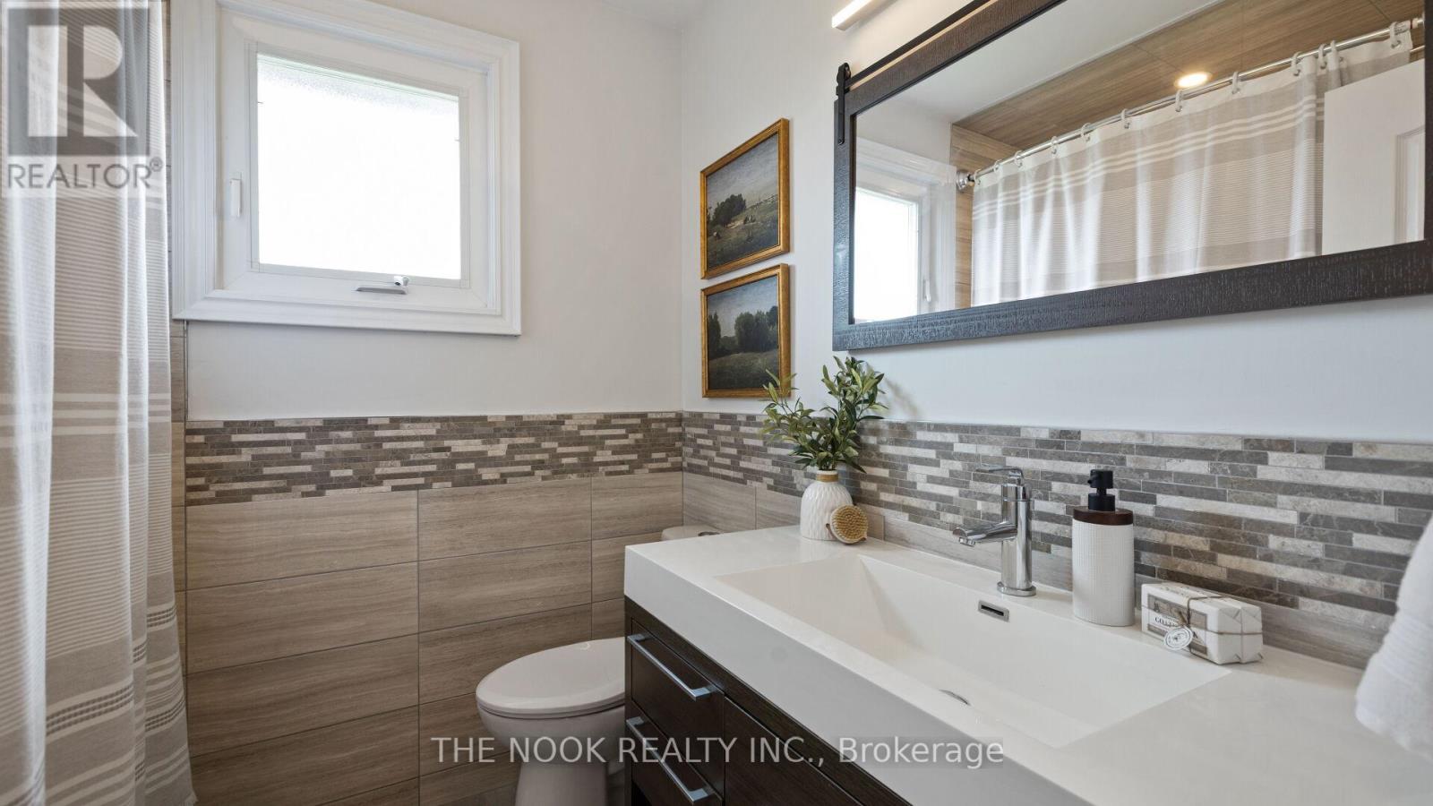 938 Wetherby Lane, Mississauga, Ontario  L4W 4S7 - Photo 24 - W13106076