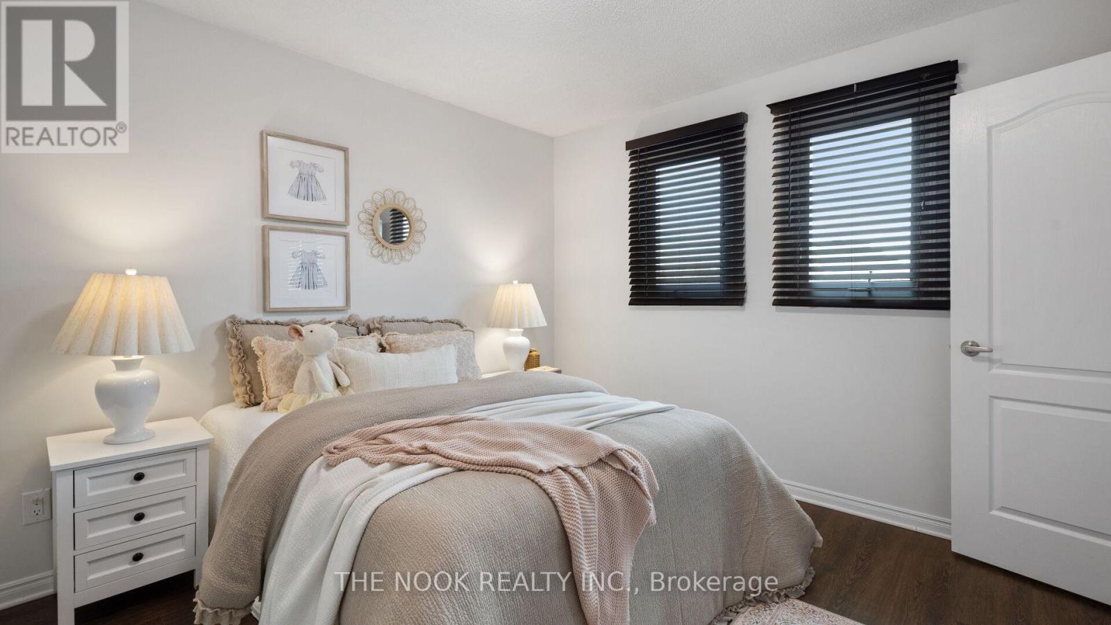 938 Wetherby Lane, Mississauga, Ontario  L4W 4S7 - Photo 27 - W13106076