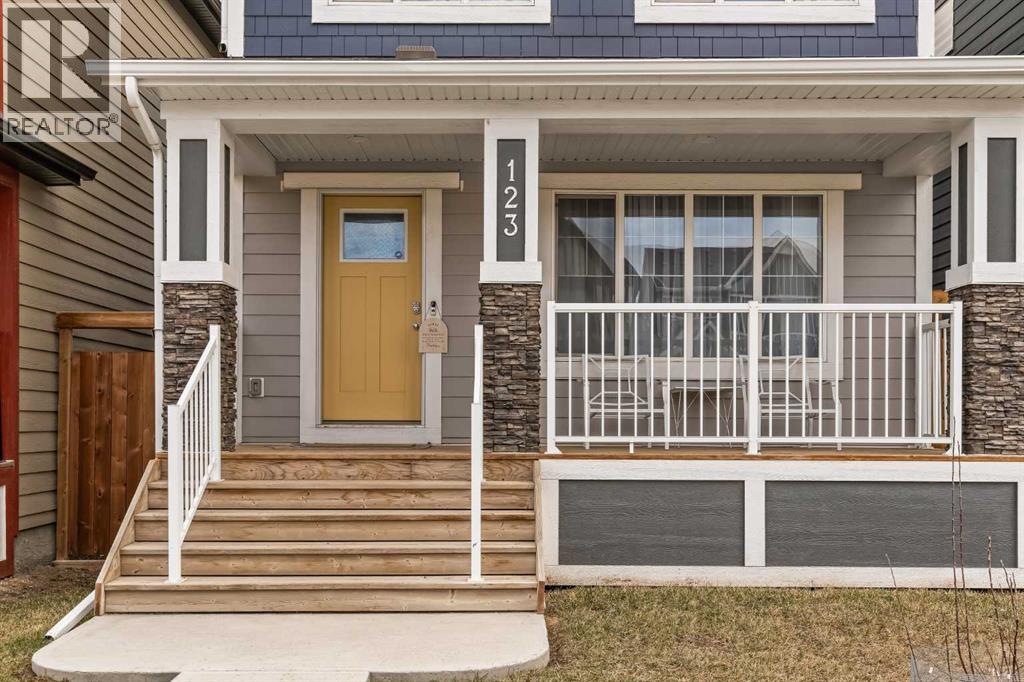 123 Magnolia Square Se, Calgary, Alberta  T3M 2W5 - Photo 2 - A2303005