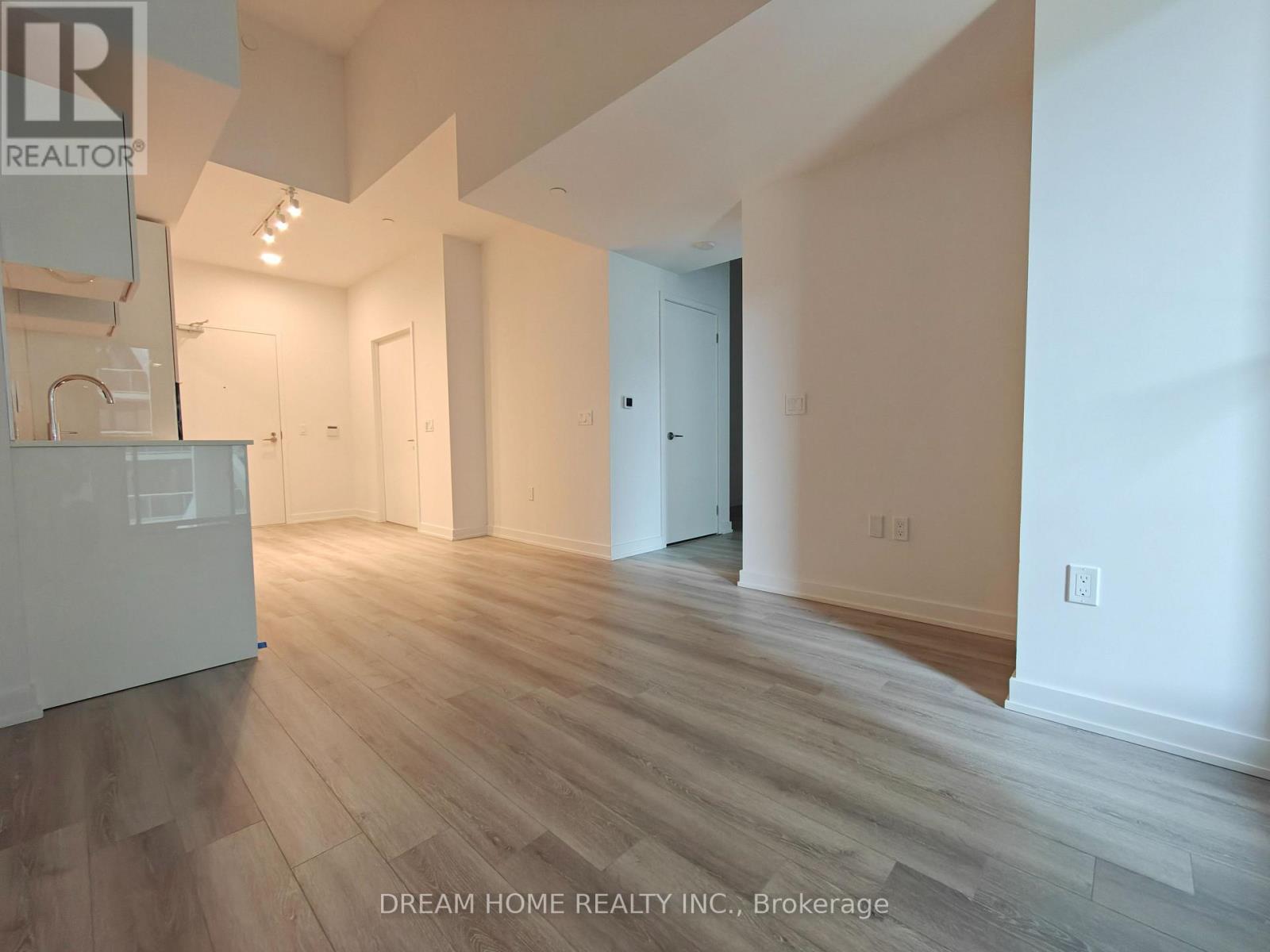 1107 - 238 Simcoe Street, Toronto, Ontario  M5T 3B9 - Photo 5 - C13108836