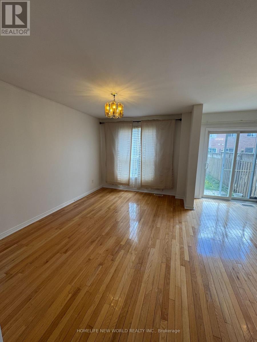103 Cadillac Crescent, Brampton, Ontario  L7A 3B5 - Photo 4 - W12889726