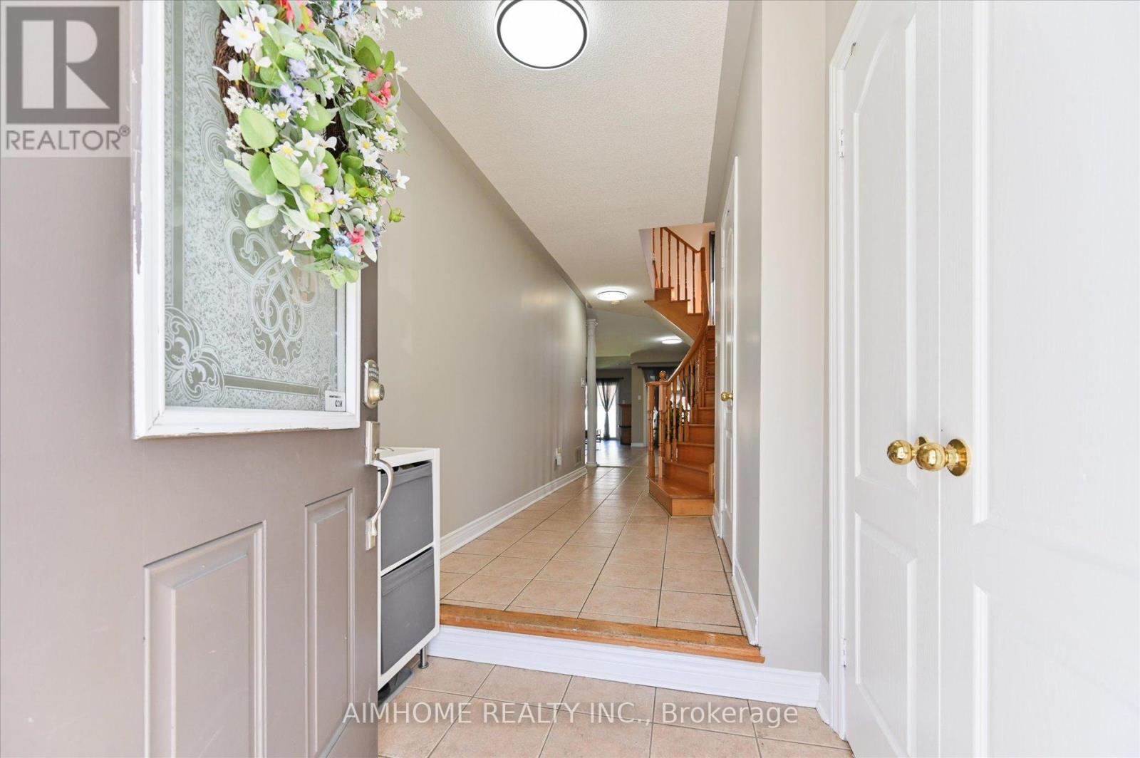 12 Boxhill Road, Markham, Ontario  L3S 4R1 - Photo 4 - N13108852