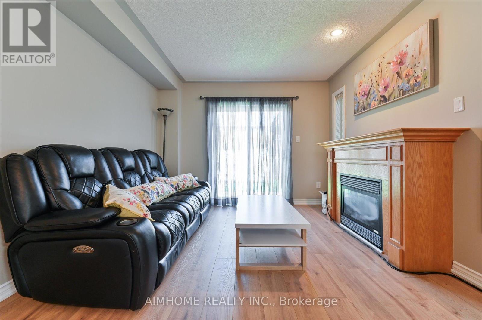 12 Boxhill Road, Markham, Ontario  L3S 4R1 - Photo 7 - N13108852