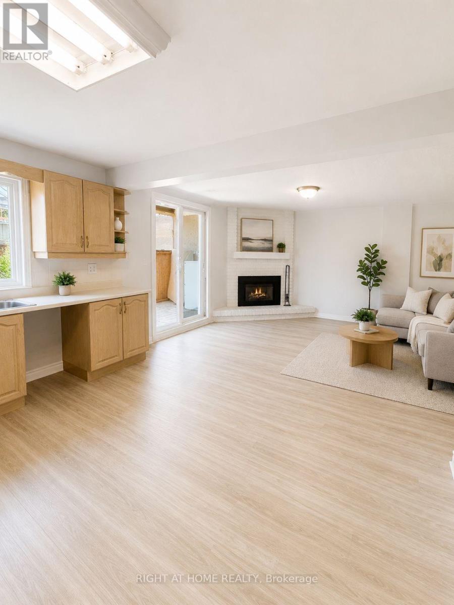 18 Clubhouse Court, Toronto, Ontario  M3L 2K5 - Photo 18 - W13108842