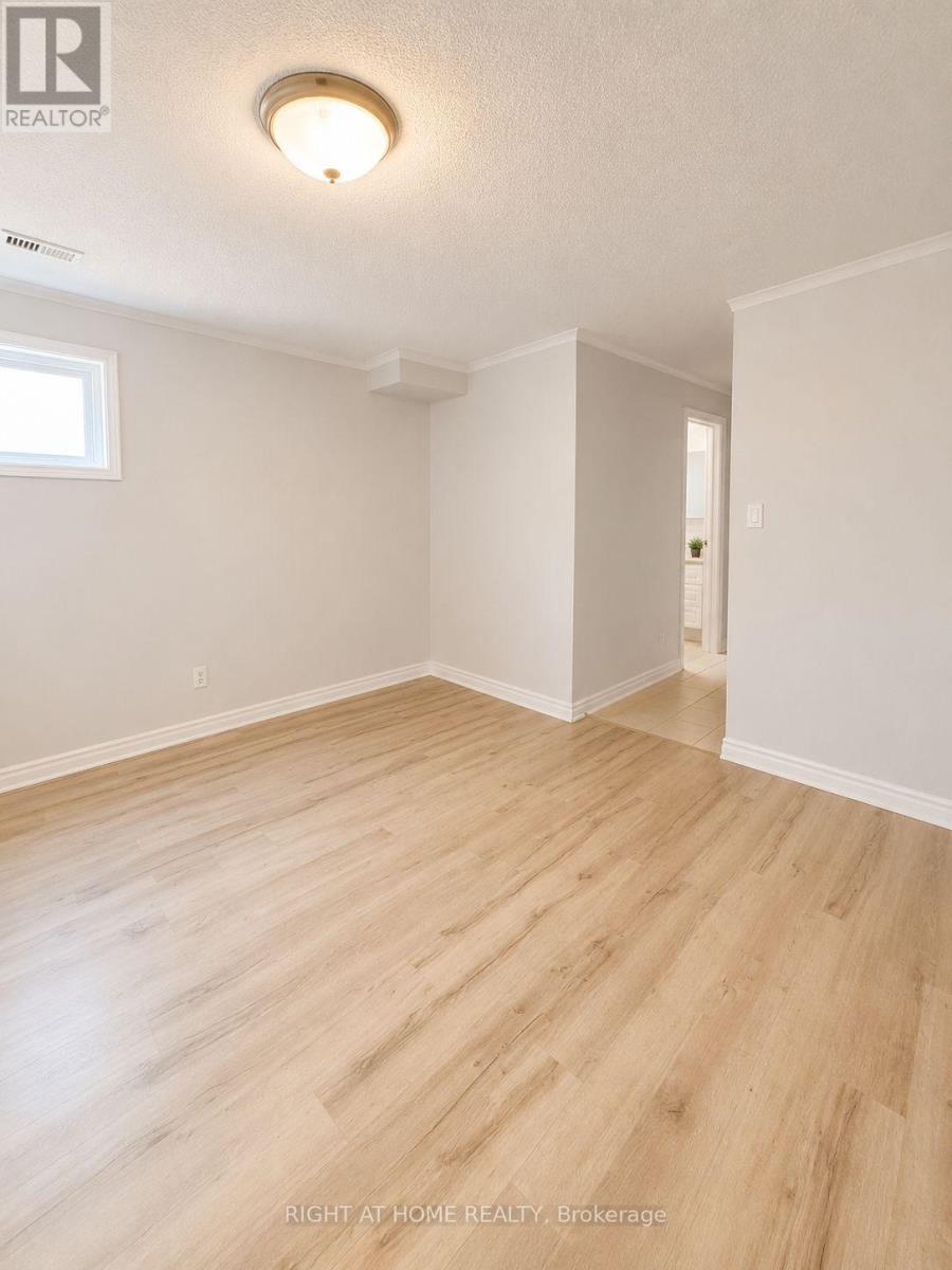 18 Clubhouse Court, Toronto, Ontario  M3L 2K5 - Photo 20 - W13108842