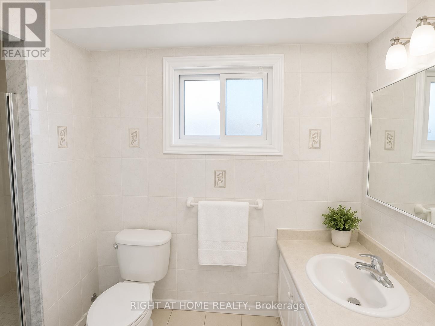18 Clubhouse Court, Toronto, Ontario  M3L 2K5 - Photo 22 - W13108842