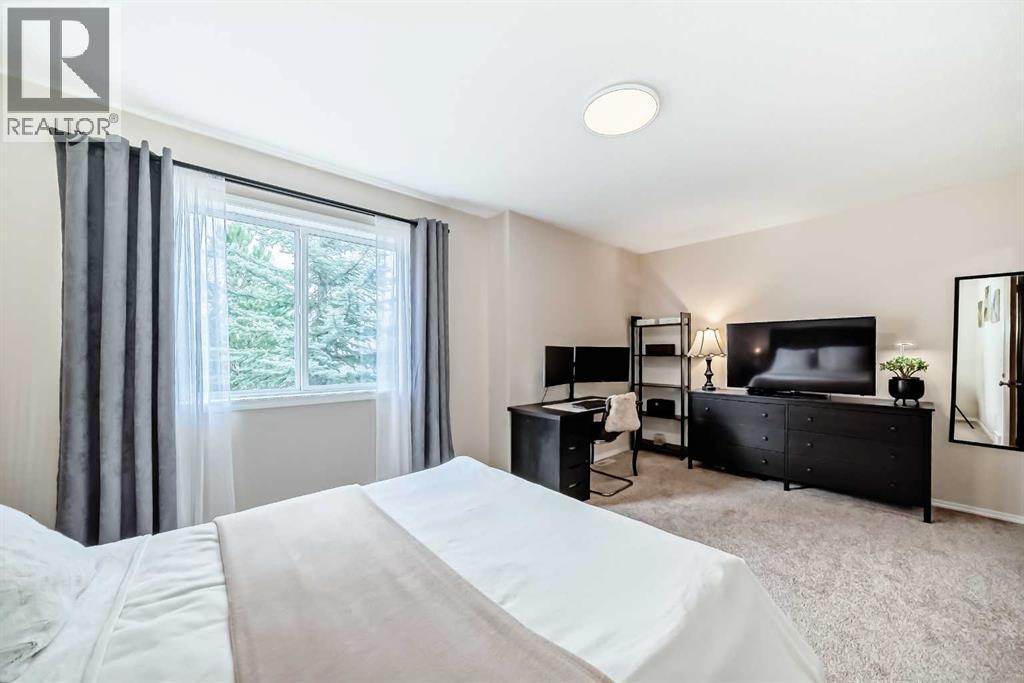 103 Everstone Place SW, Calgary, Alberta  T2Y 4H7 - Photo 23 - A2308086