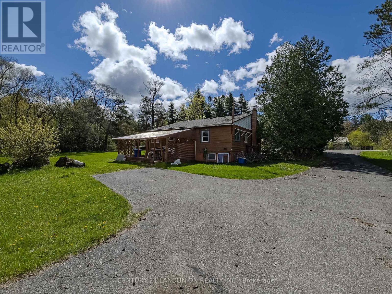 4192 Vivian Road, Whitchurch-Stouffville, Ontario L0G 1E0 - Photo 5 - N13105190